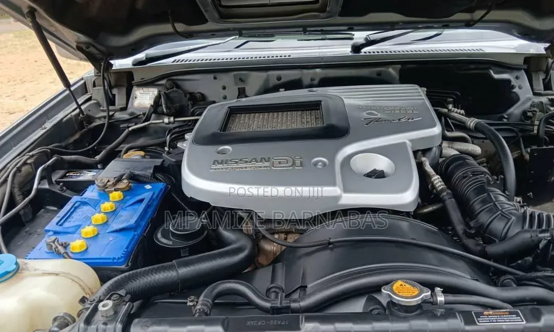 Nissan Patrol 2012 Blue