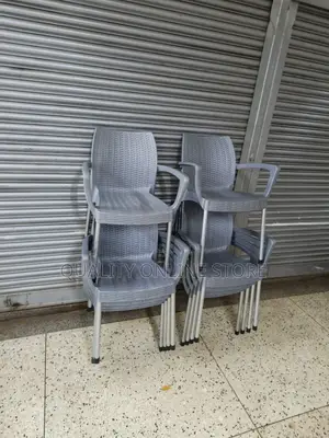 Silver Legs Plastic Chairs Plastic Chairs