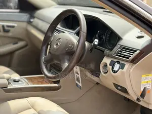 Mercedes-Benz E300 2010