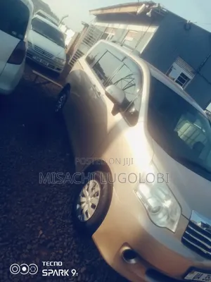 Toyota Noah 2012 Gold