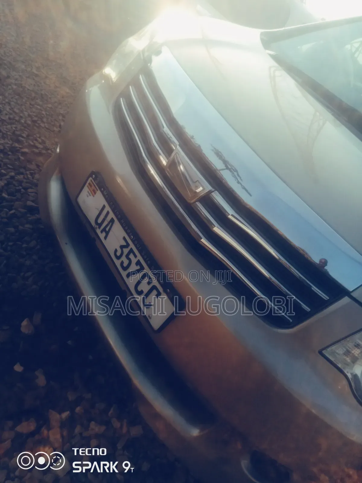 Toyota Noah 2012 Gold