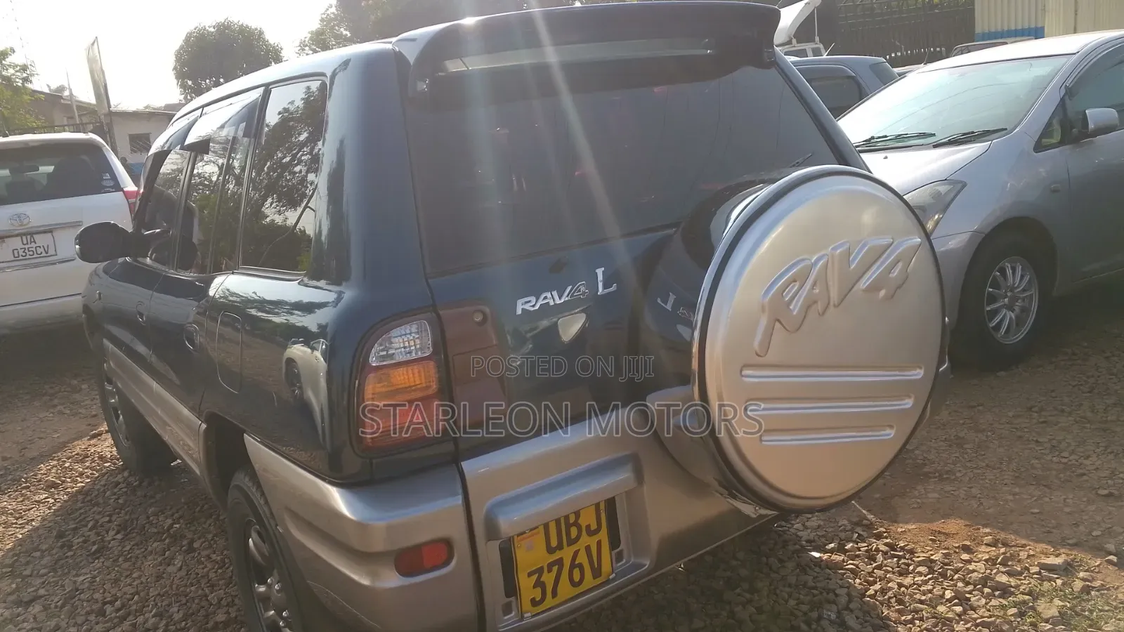 Toyota RAV4 1999 Blue