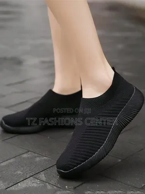 Sports Shoes