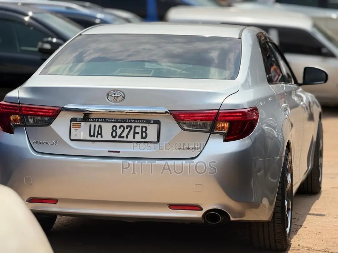 Toyota Mark X 2.5 RWD 2012 Silver