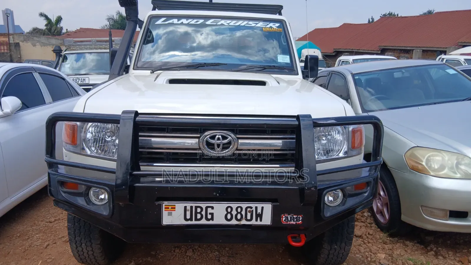 Toyota Land Cruiser 2015 White
