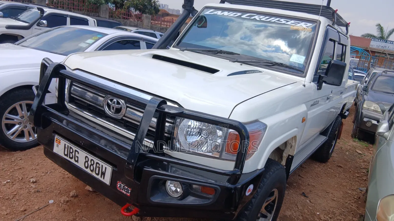 Toyota Land Cruiser 2015 White