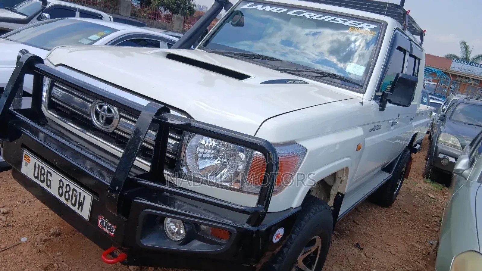 Toyota Land Cruiser 2015 White