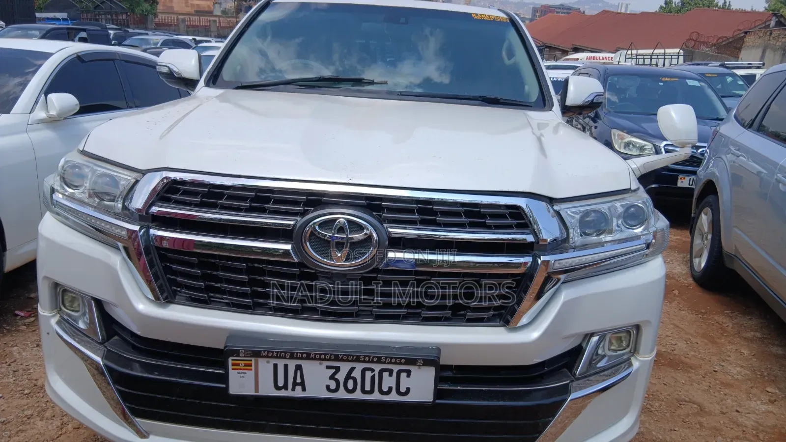 Toyota Land Cruiser Prado 2011 White