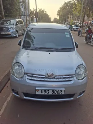 Toyota Sienta 2008 Gray