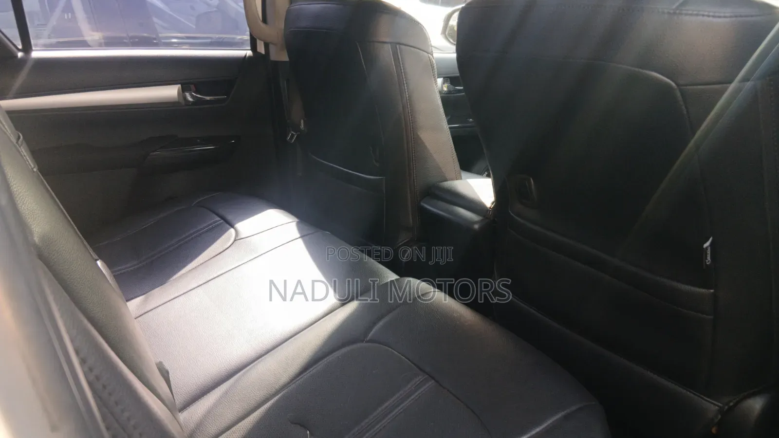 Toyota Hilux 2018 White