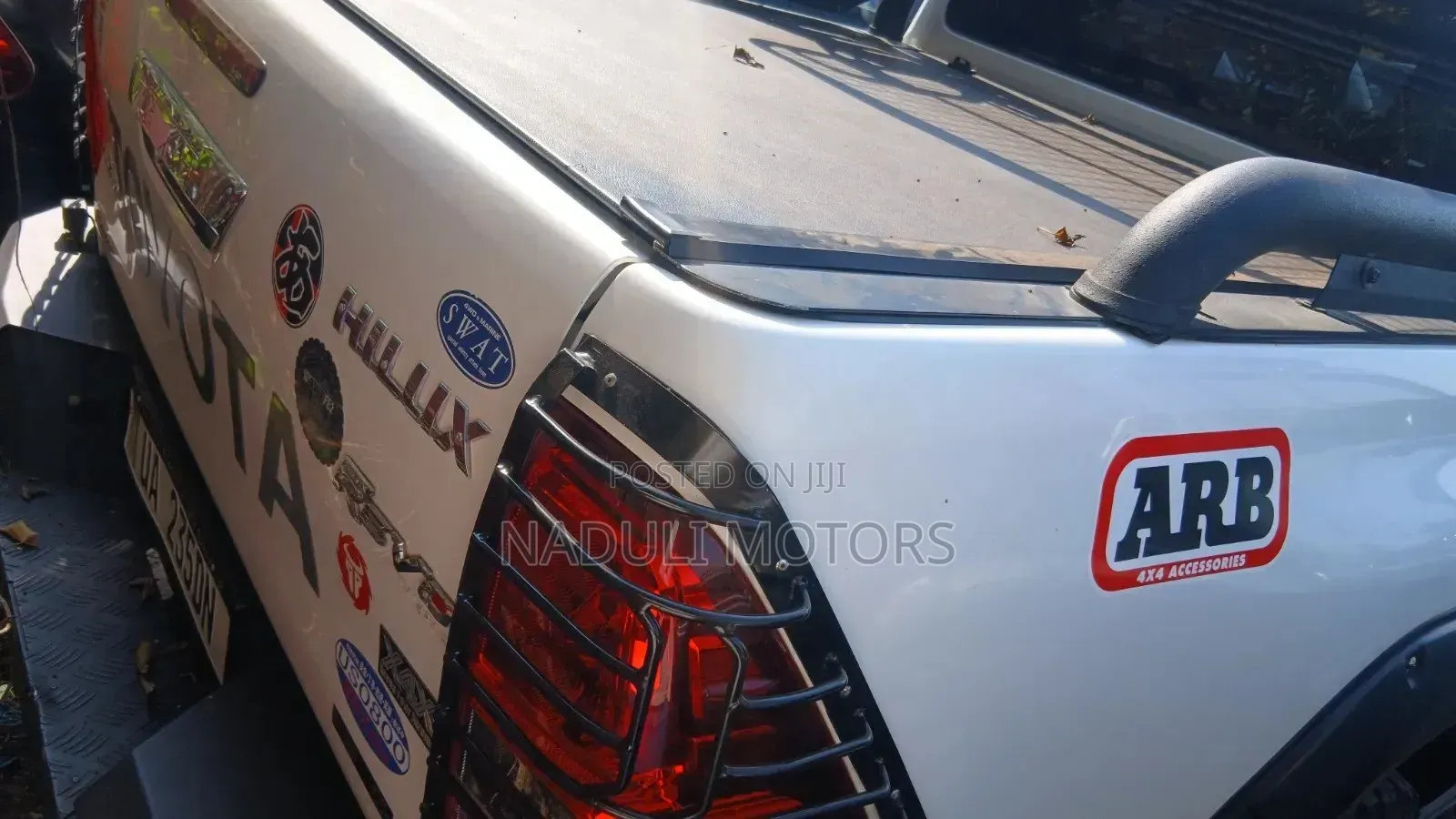 Toyota Hilux 2018 White