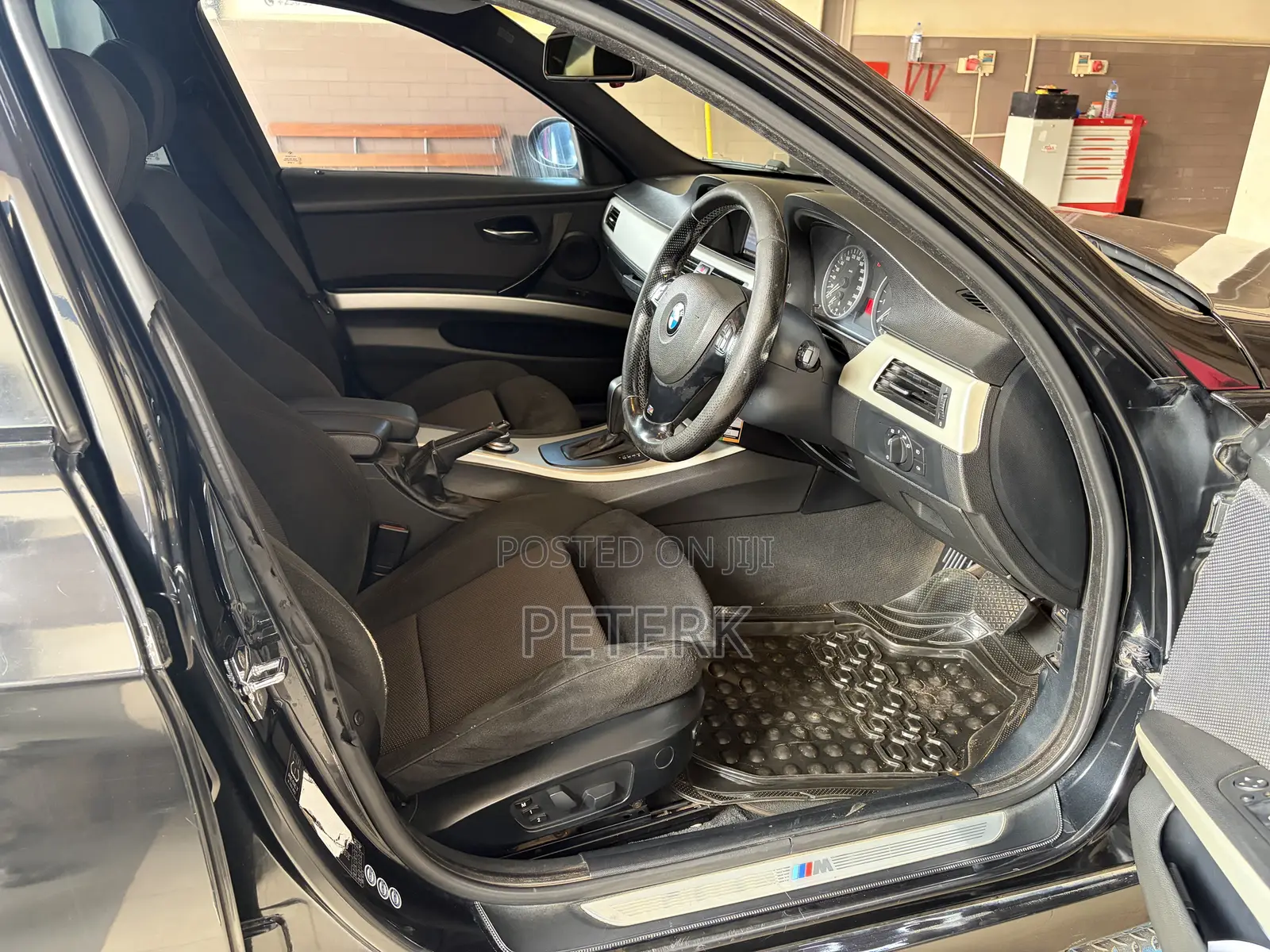 BMW 325i 2007 Black