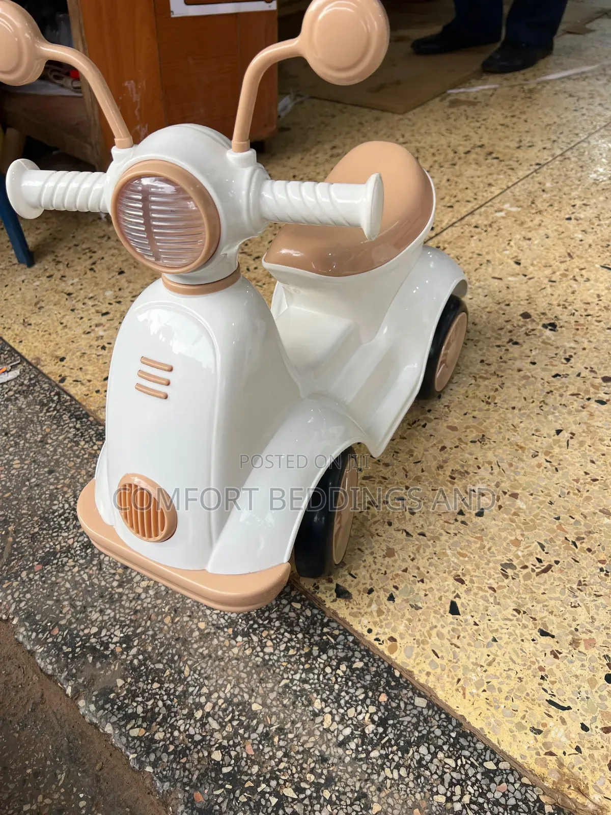 Horn Ride-on Car Brown 1 to 3 Years