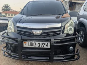 Toyota Noah 2012 Black