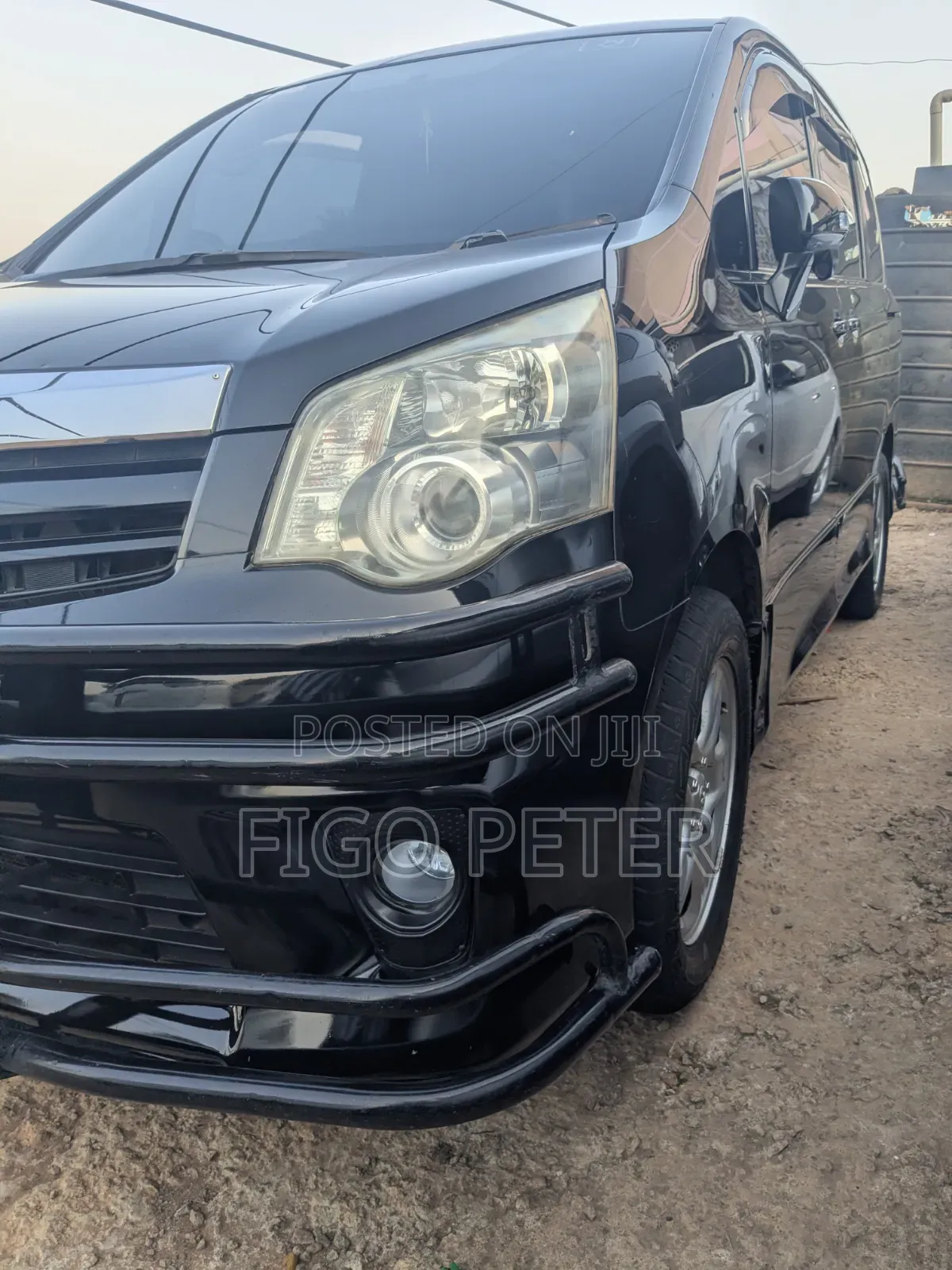 Toyota Noah 2012 Black