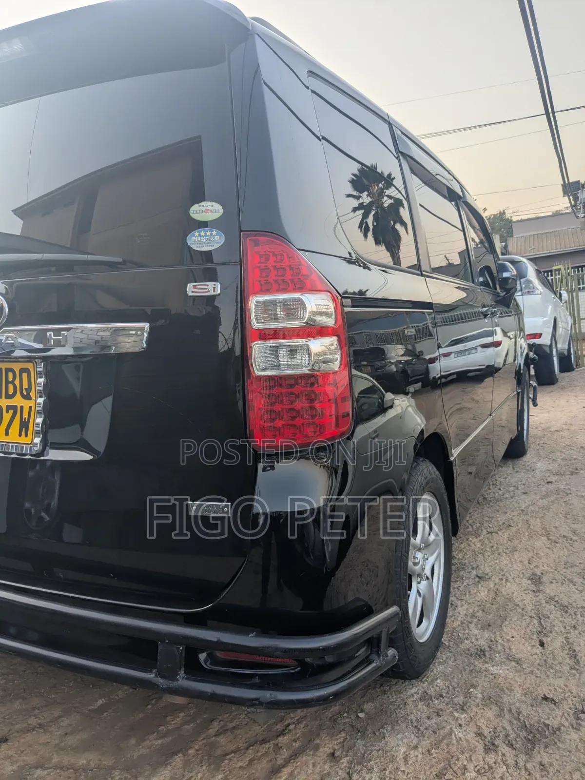 Toyota Noah 2012 Black