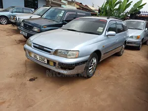 Toyota Caldina 1998 Silver