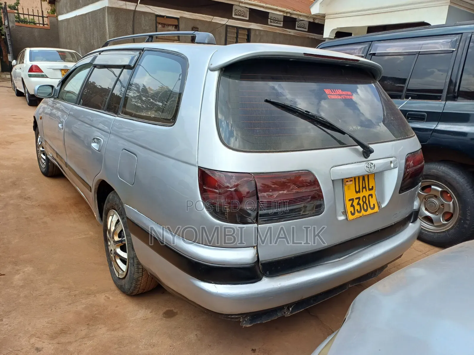 Toyota Caldina 1998 Silver