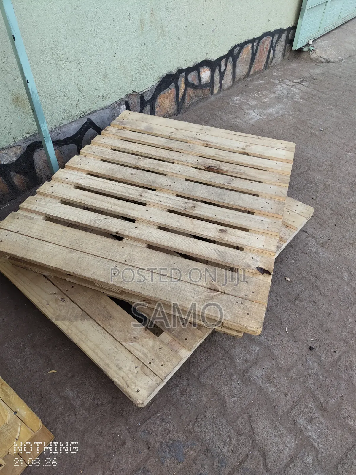 Pallets Wooden and Plastics Materials