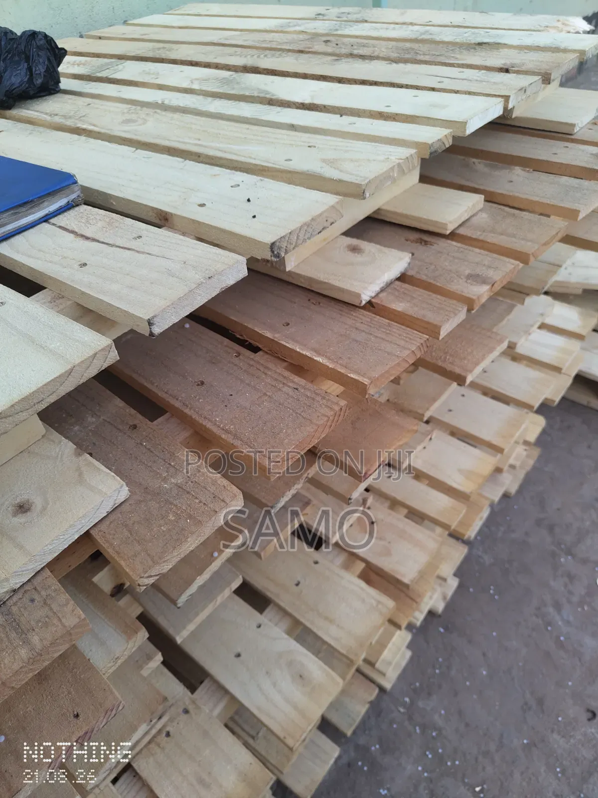 Pallets Wooden and Plastics Materials
