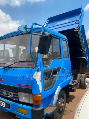 Fuso Tipper