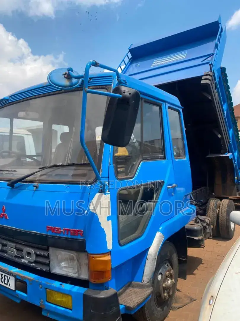 Fuso Tipper