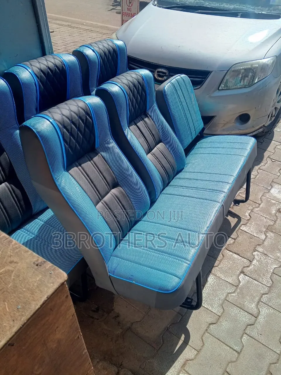 Drone/Hiace Car Seats(14 Seaters)