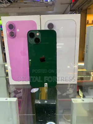 Apple iPhone 13 128 GB Green