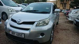 Toyota IST 2007 Silver