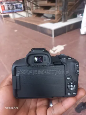 Canon EOS R50 With 18-55mm Lens