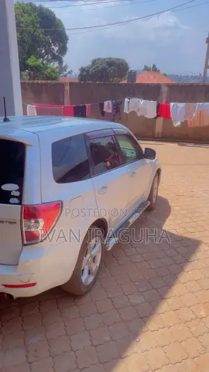 Subaru Forester 2.0 X Comfort 2008 White