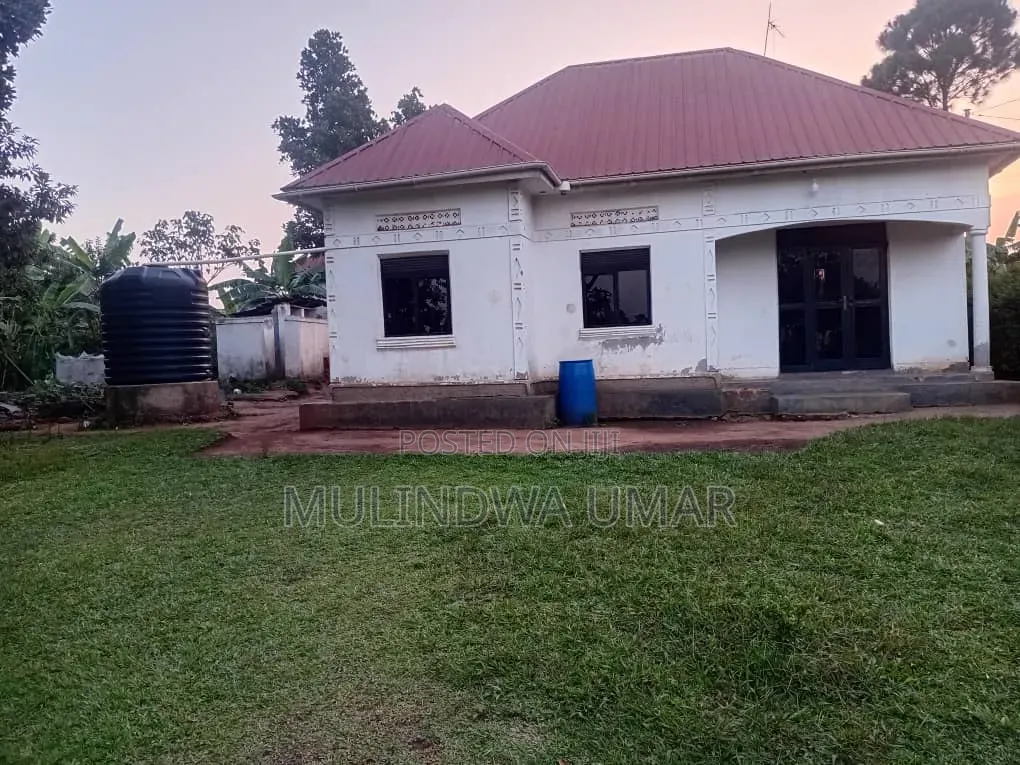Furnished 3bdrm House in Kakerenge House, Wakiso / Wakiso for sale