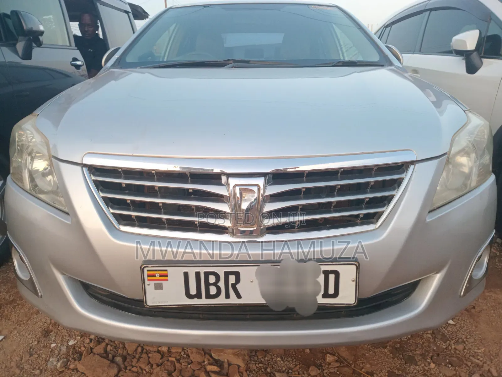 Toyota Premio 2012 Silver