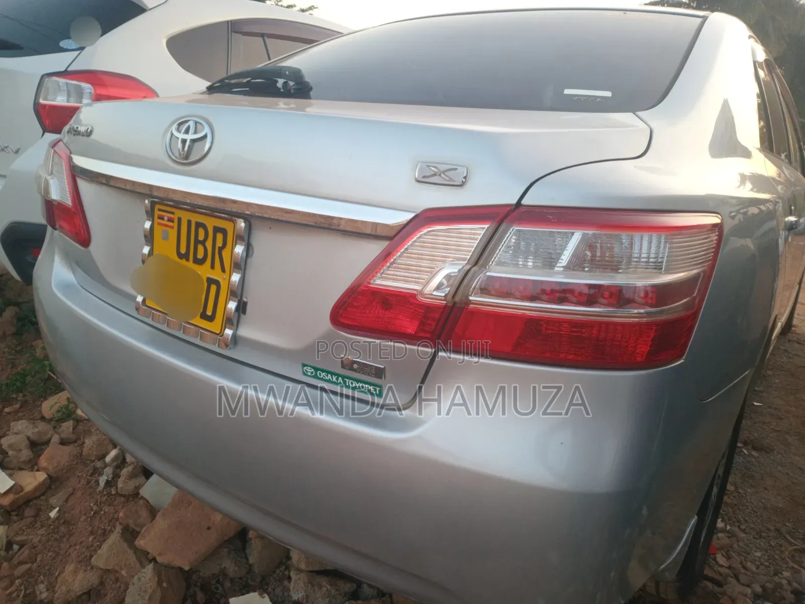 Toyota Premio 2012 Silver