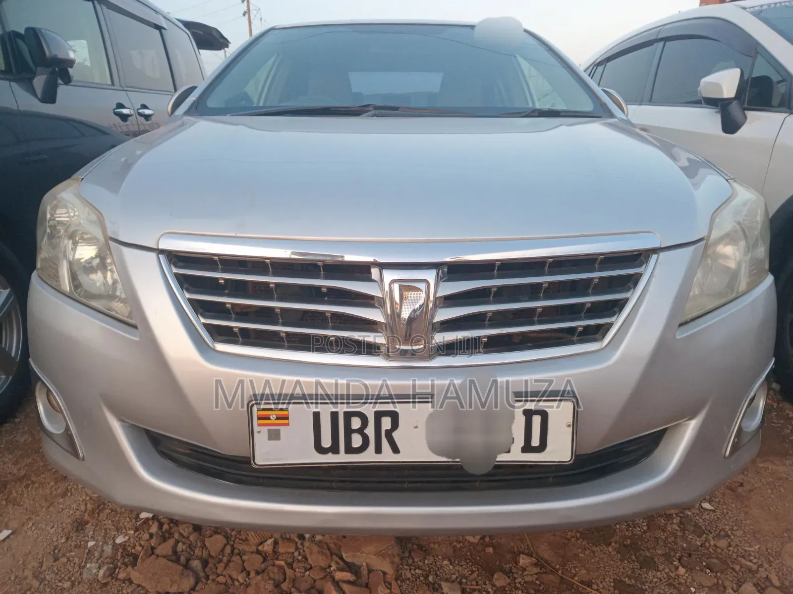 Toyota Premio 2012 Silver