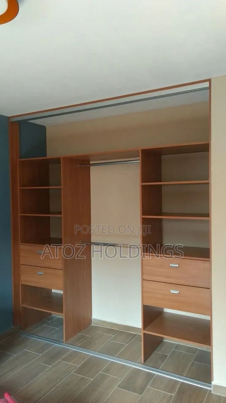 All Modern Walk-in Closets in Uganda Per Running Meter
