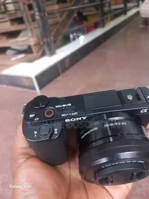 Sony Alpha ZV-E10