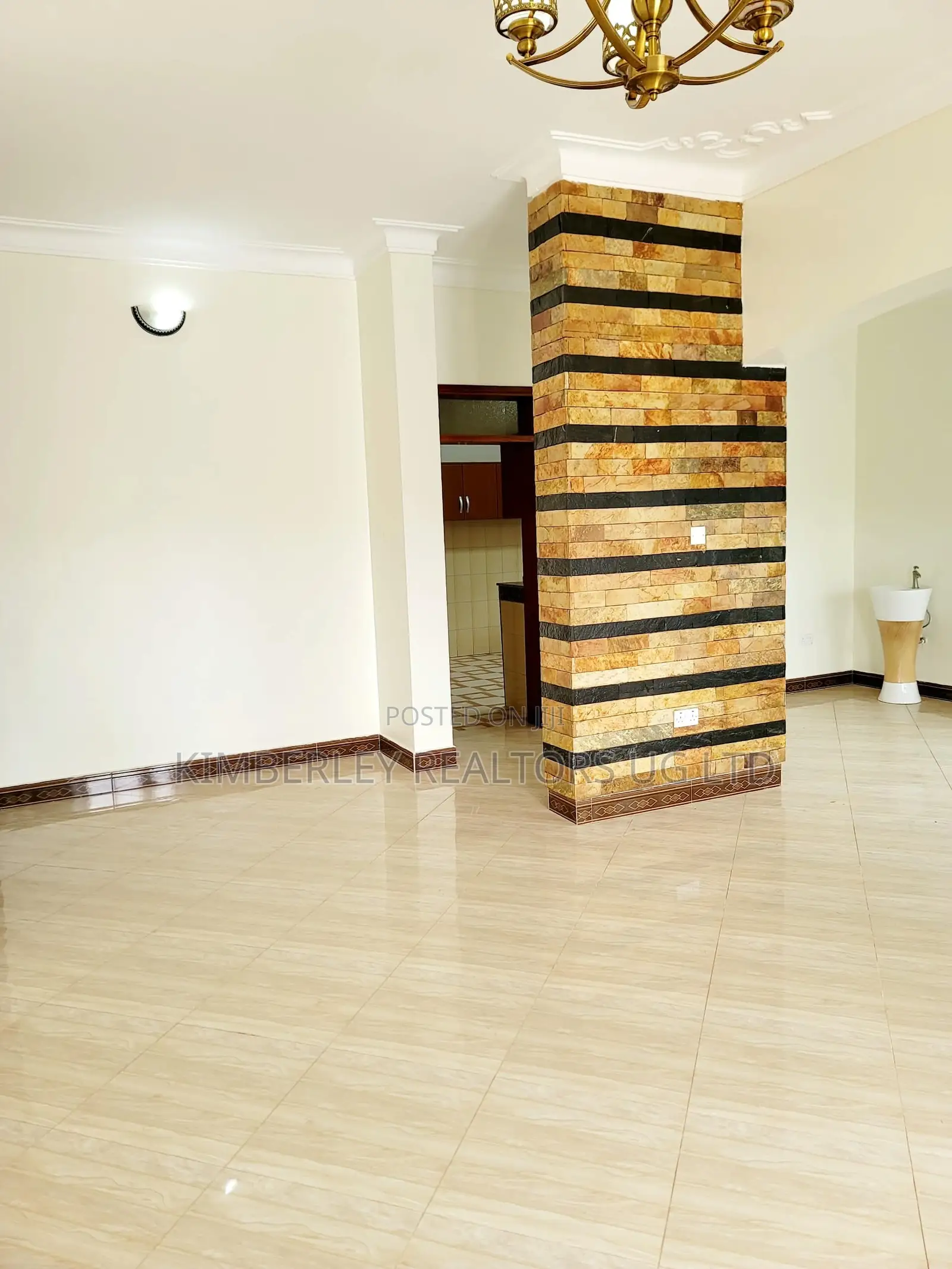 3bdrm House in Division A for sale
