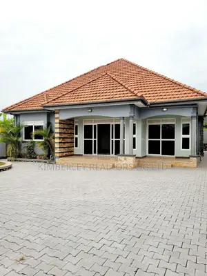 3bdrm House in Division A for sale