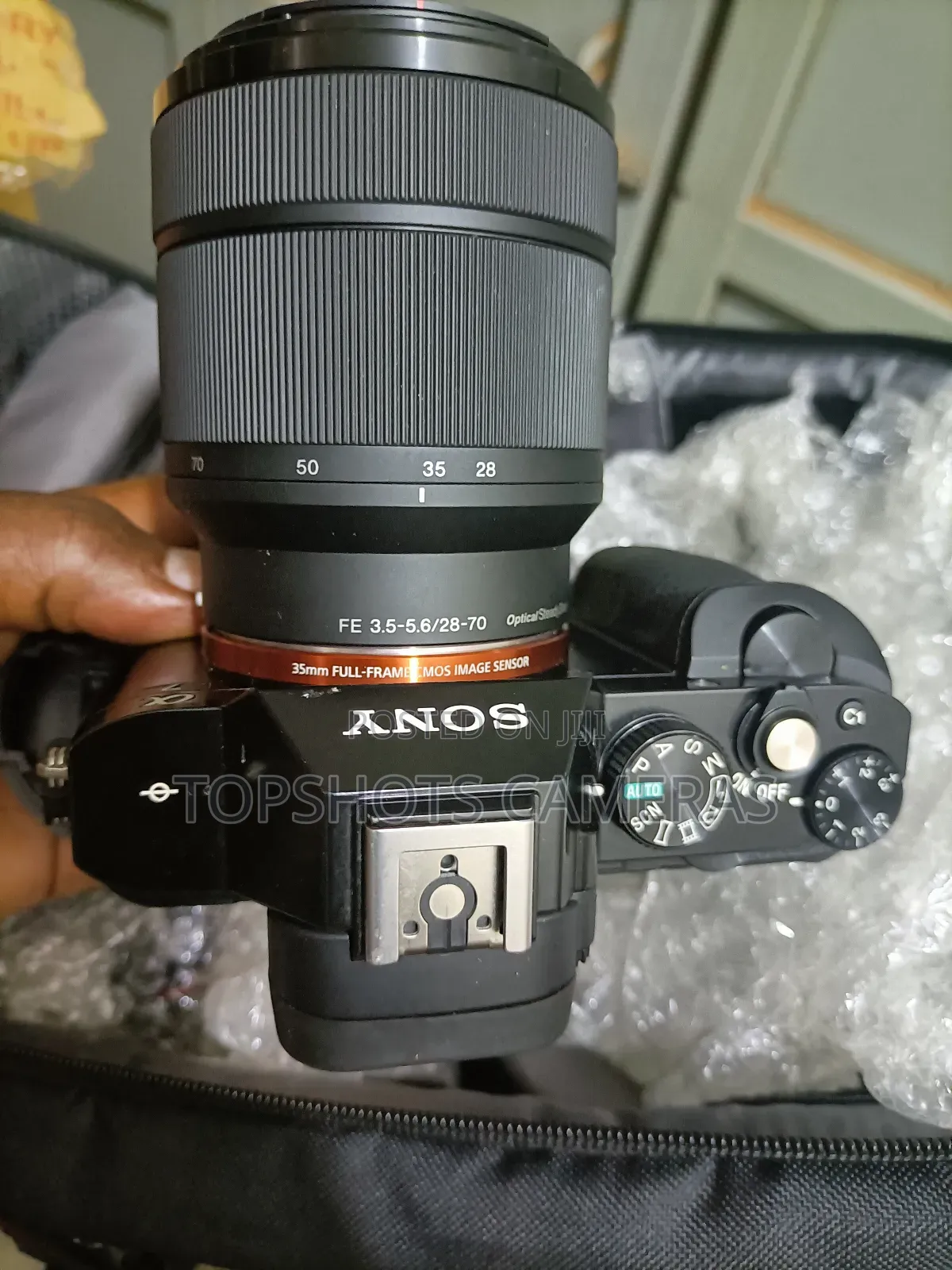 Sony Apha 7 + Sony FE 28-70mm Lens