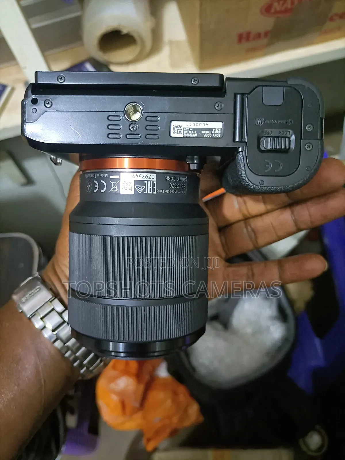 Sony Apha 7 + Sony FE 28-70mm Lens