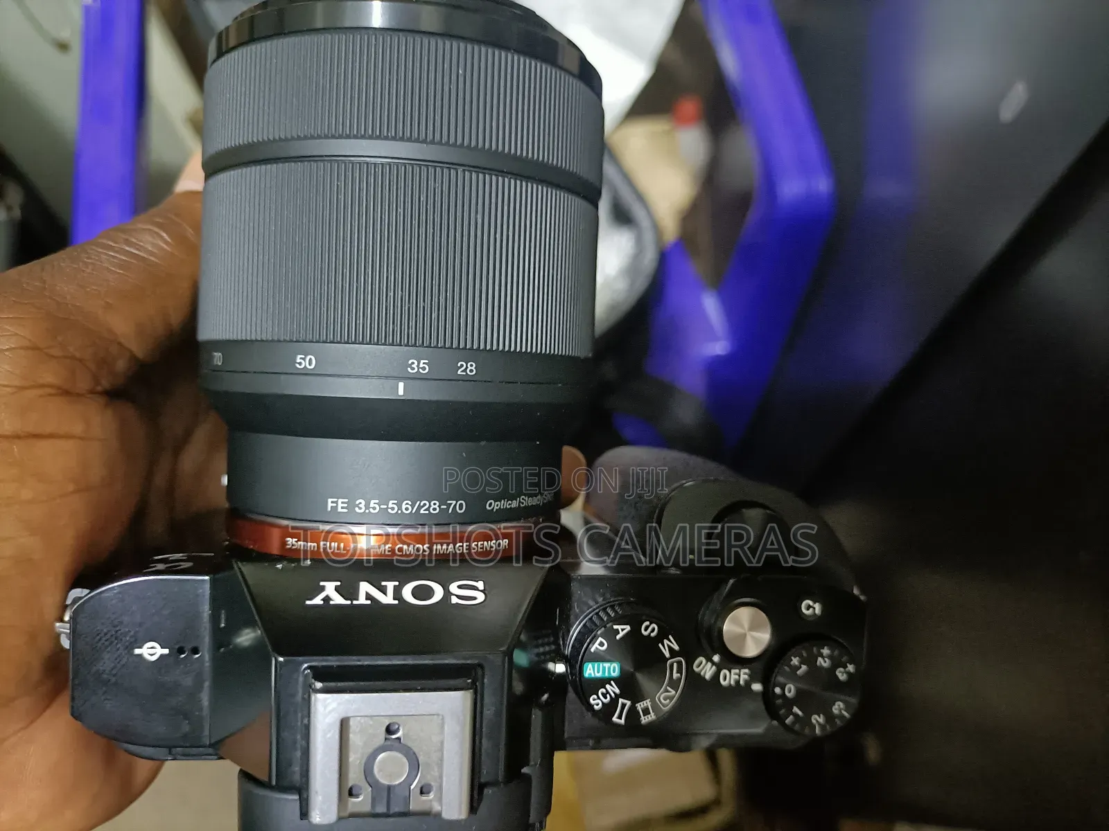 Sony Apha 7 + Sony FE 28-70mm Lens