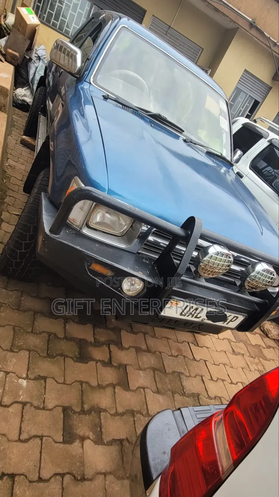 Toyota Hilux 1996 Blue