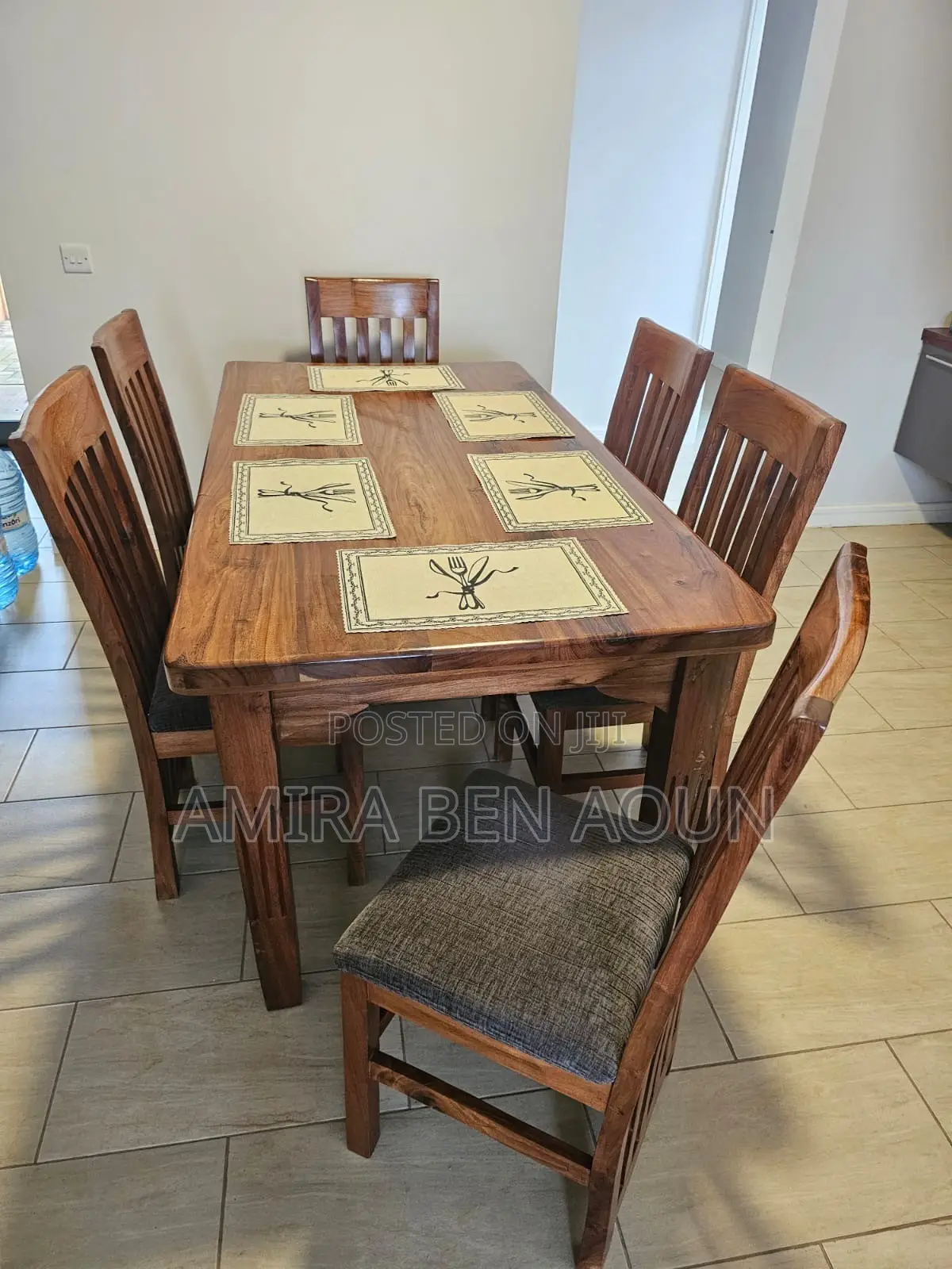 Mogavo Dining Table + 6 Chairs Excellent Quality