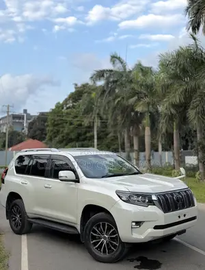 Toyota Land Cruiser Prado 2.8 2020 White