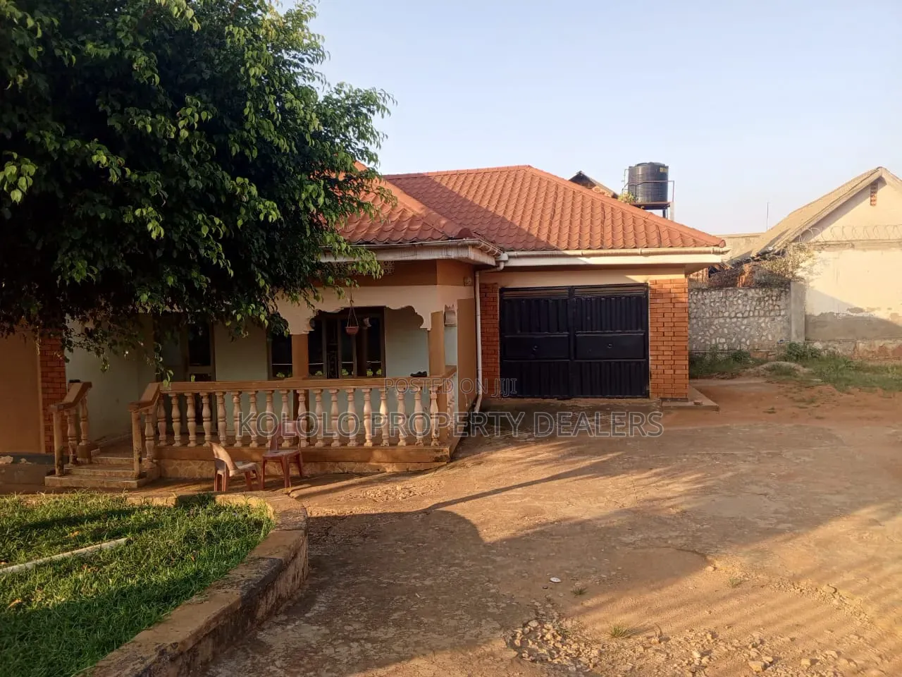 4bdrm Bungalow in Bweyogere, Central Division for rent
