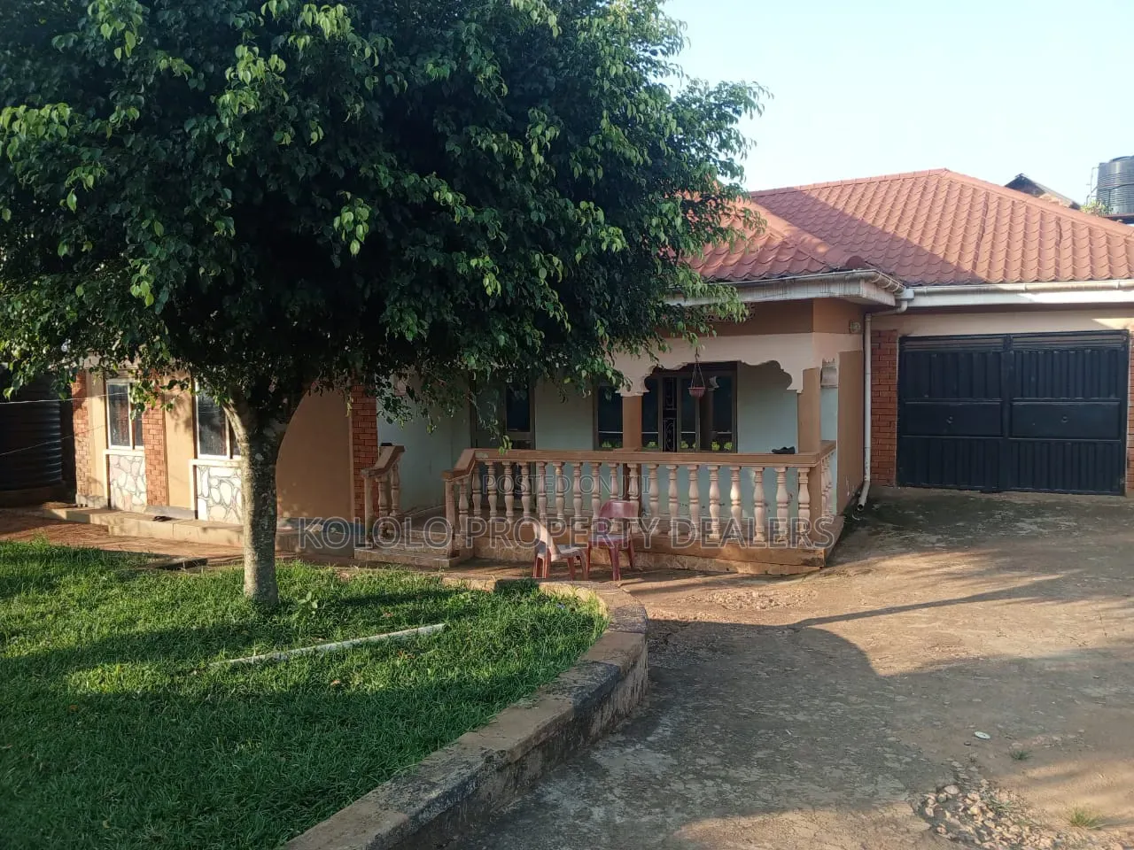 4bdrm Bungalow in Bweyogere, Central Division for rent