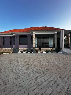 4bdrm Bungalow in Ssisa for sale