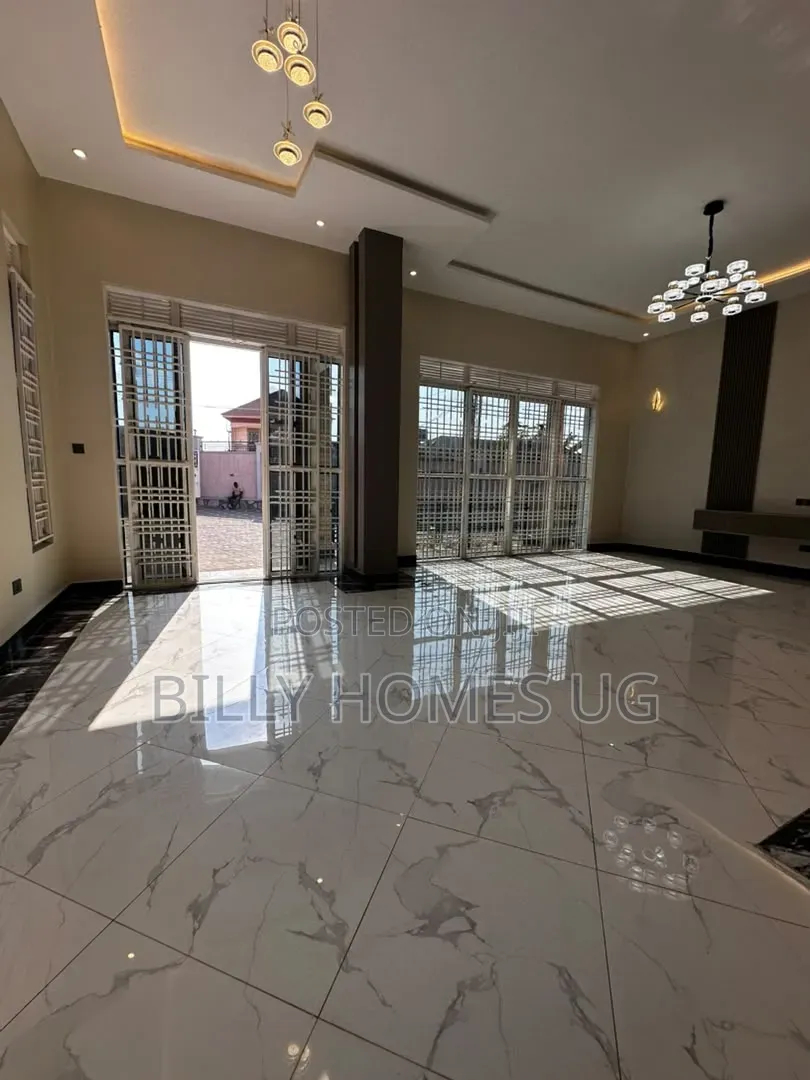 4bdrm Bungalow in Ssisa for sale