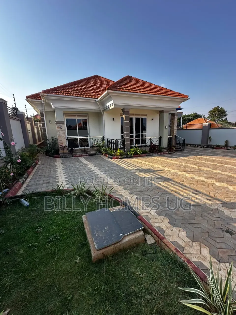 4bdrm Bungalow in Ssisa for sale